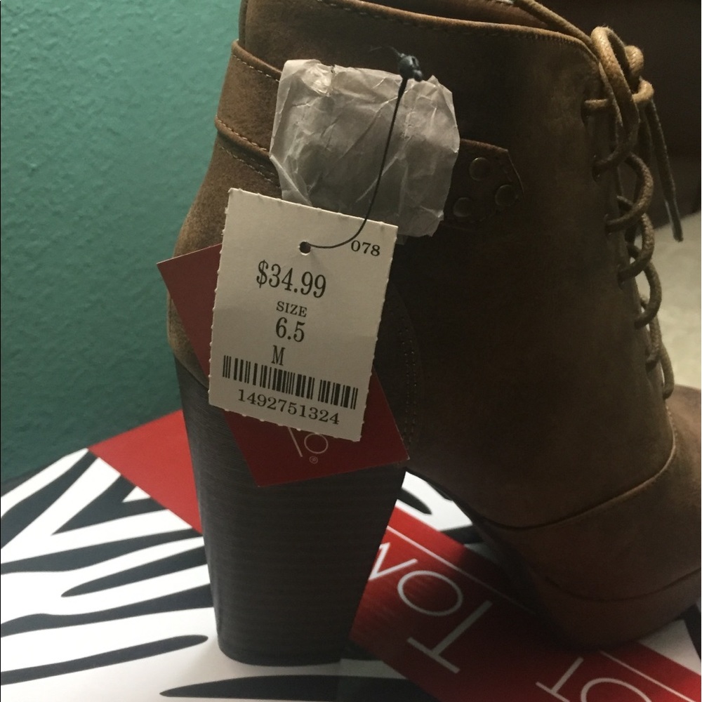 Sexy chunky Laced heels !!! Brand New !!!